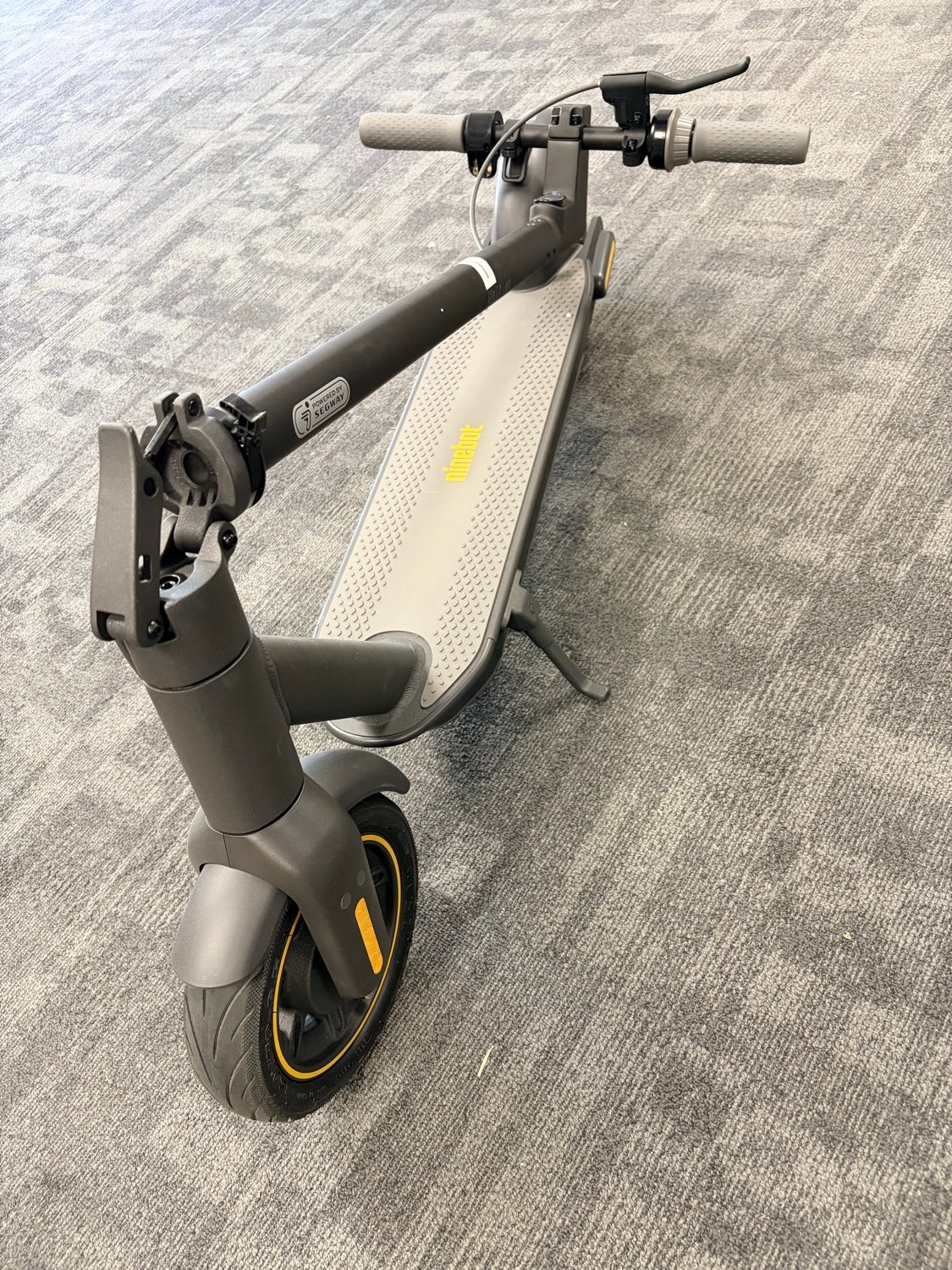 Segway Ninebot Max G30P electric scooter, three-quarter view
